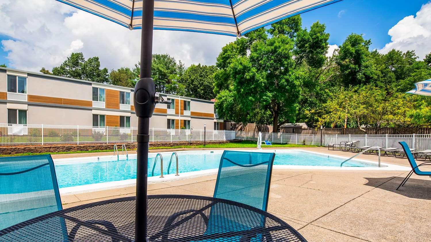 Best Western Plus Chelmsford Inn מראה חיצוני תמונה