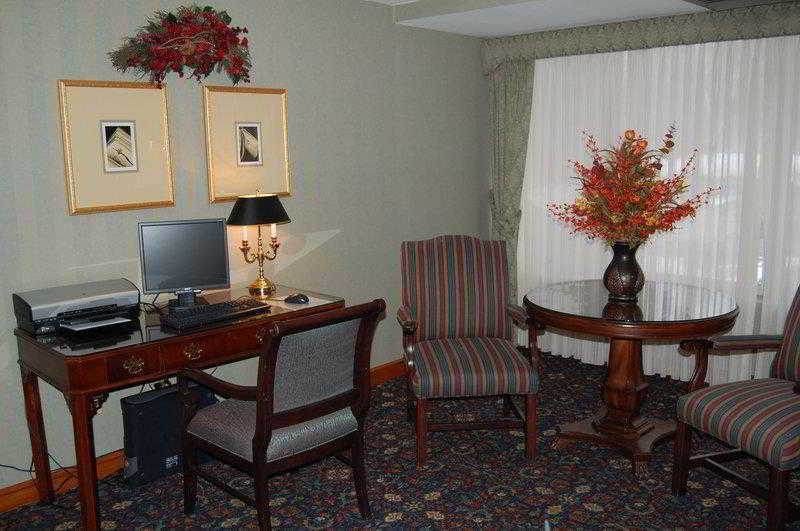 Best Western Plus Chelmsford Inn מראה חיצוני תמונה
