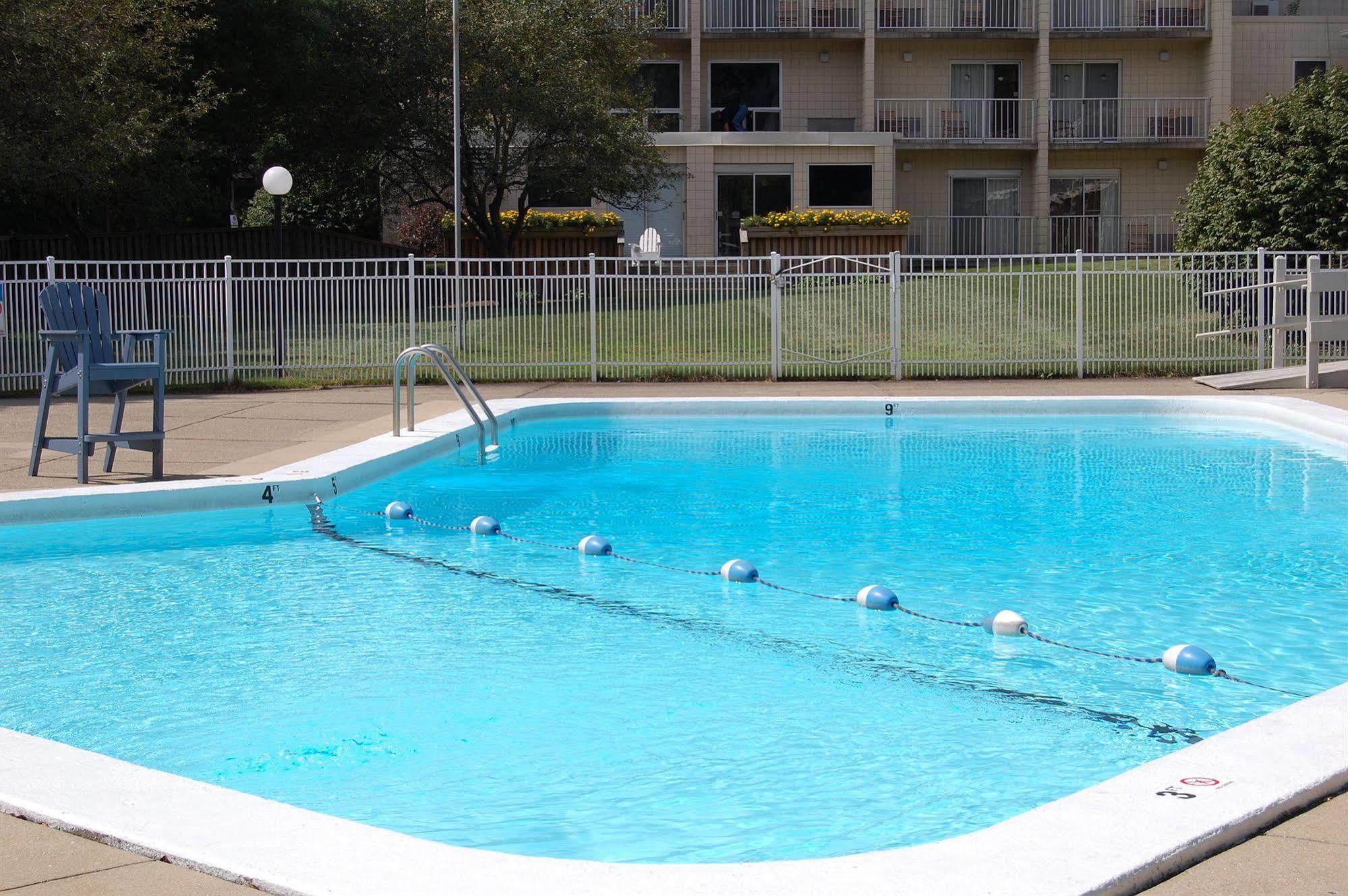 Best Western Plus Chelmsford Inn מראה חיצוני תמונה